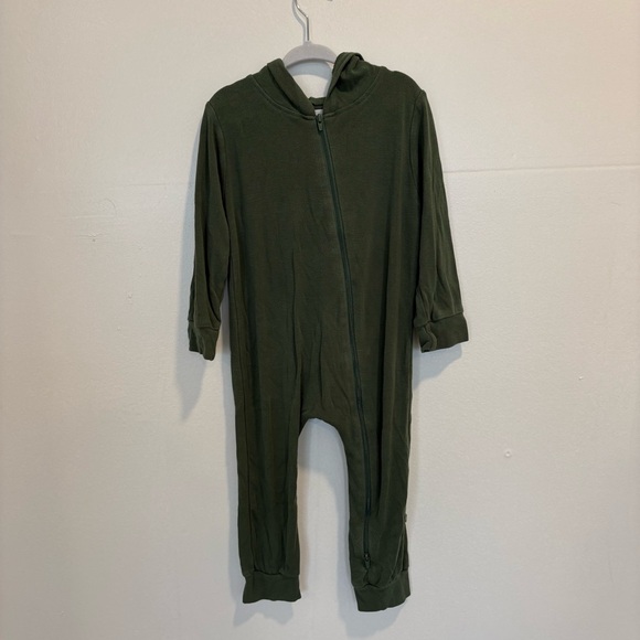 Kyte BABY Other - Kyte Baby Bamboo Jersey Hooded Zippered Jumpsuit in Fog Size 3T